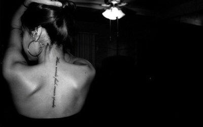 TATUAJES, PIERCINGS Y EL TRANSGENERACIONAL. «Sigue vivo»